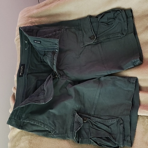 Men's American Eagle Outfitters Cargo Shorts Barely Worn - Picture 2 of 3